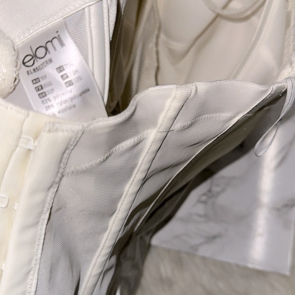 Elomi Cream Satin Corset size 32G - Picture 5 of 5